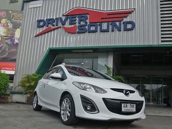 MAZDA 2 ติดตั้งจอ PIONEER กล้องมองหลัง