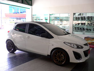 ออกแบบ ติดตั้ง เครื่องเสียงรถยนต์ MAZDA 2