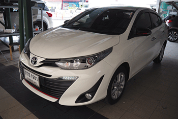 ติดตั้งเครื่องเสียงรถยนต์ YARIS ATIV และกล้อง 360 PIXZEL 360S2