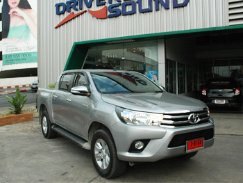 ปลดล็อคภาพ สำหรับ  NEW TOYOTA HILUX REVO