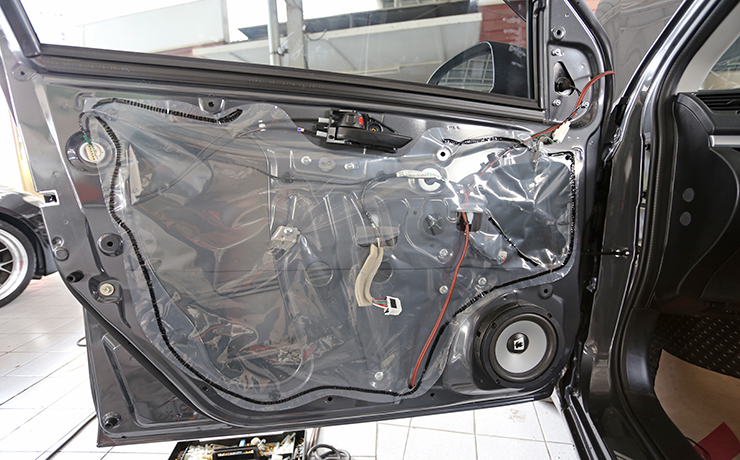 suzuki swift จอ ตรงรุ่น ชุด ลำโพง