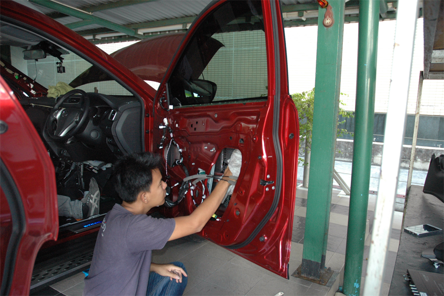 nissan x trail เครื่องเสียง รถยนต์ dsp amp ตู้ซับ ลำโพง