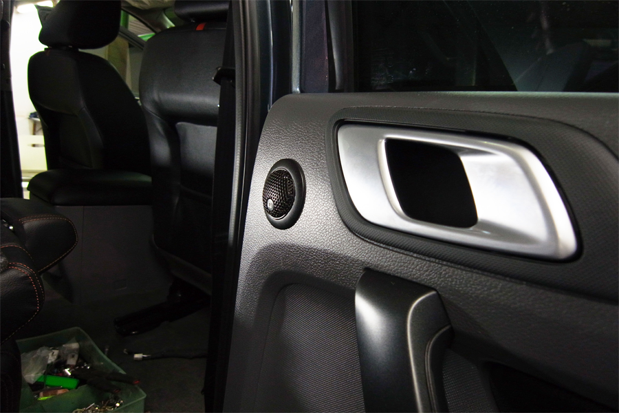 ford ranger เครื่องเสียงรถยนต์ ลำโพง bassbox amp