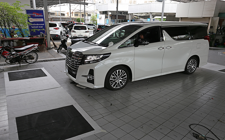 toyota alphard จอ ตรงรุ่น กล้อง รอบคัน 360