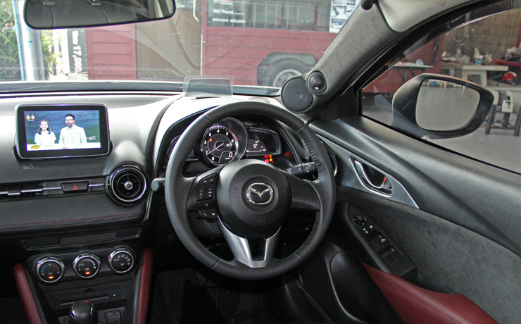 ติดตั้งเครื่องเสียงรถยนต์ Mazda CX-3 ดิจิตอลทีวี ชุดกล้อง 360 องศา เปลี่ยนลำโพง ตู้ Subwoofer เพาเวอร์แอมป์
