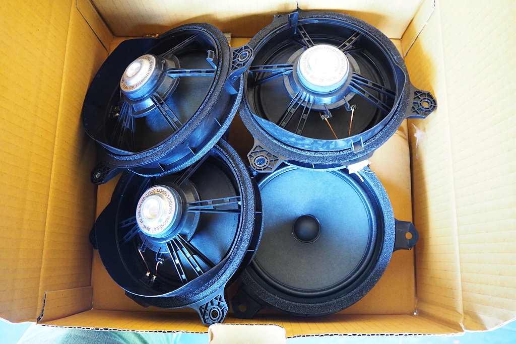 toyota yaris จอ ตรงรุ่น กล้องหลัง ลำโพง