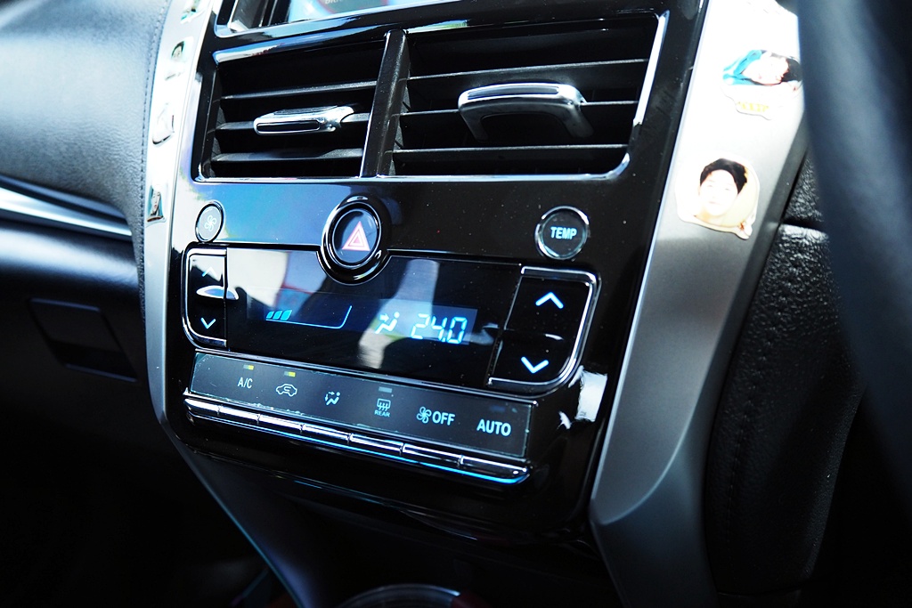 toyota yaris จอ ตรงรุ่น กล้องหลัง ลำโพง