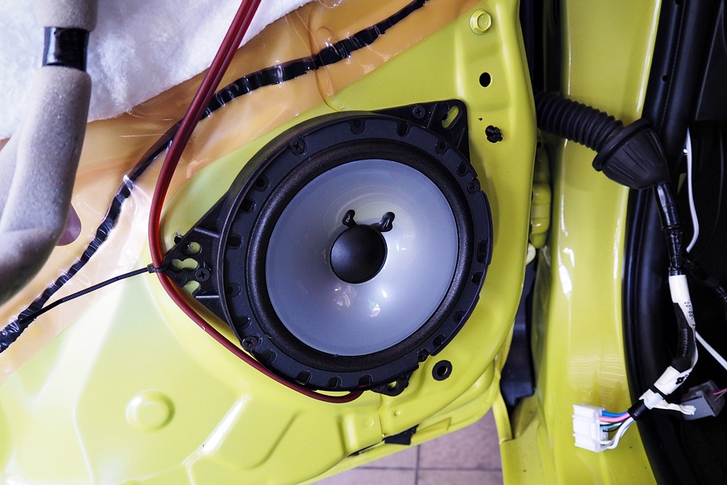 toyota yaris จอ ตรงรุ่น กล้องหลัง ลำโพง