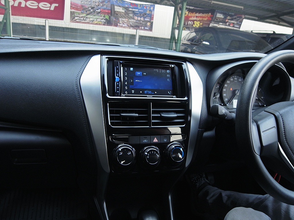 toyota yaris จอ ตรงรุ่น กล้องหลัง 