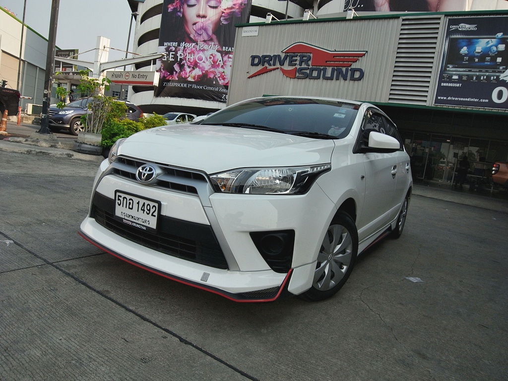 toyota yaris จอ ตรงรุ่น กล้อง หน้า หลัง