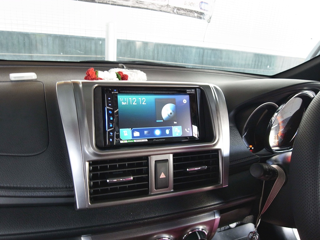 toyota yaris จอ ตรงรุ่น กล้อง หน้า หลัง