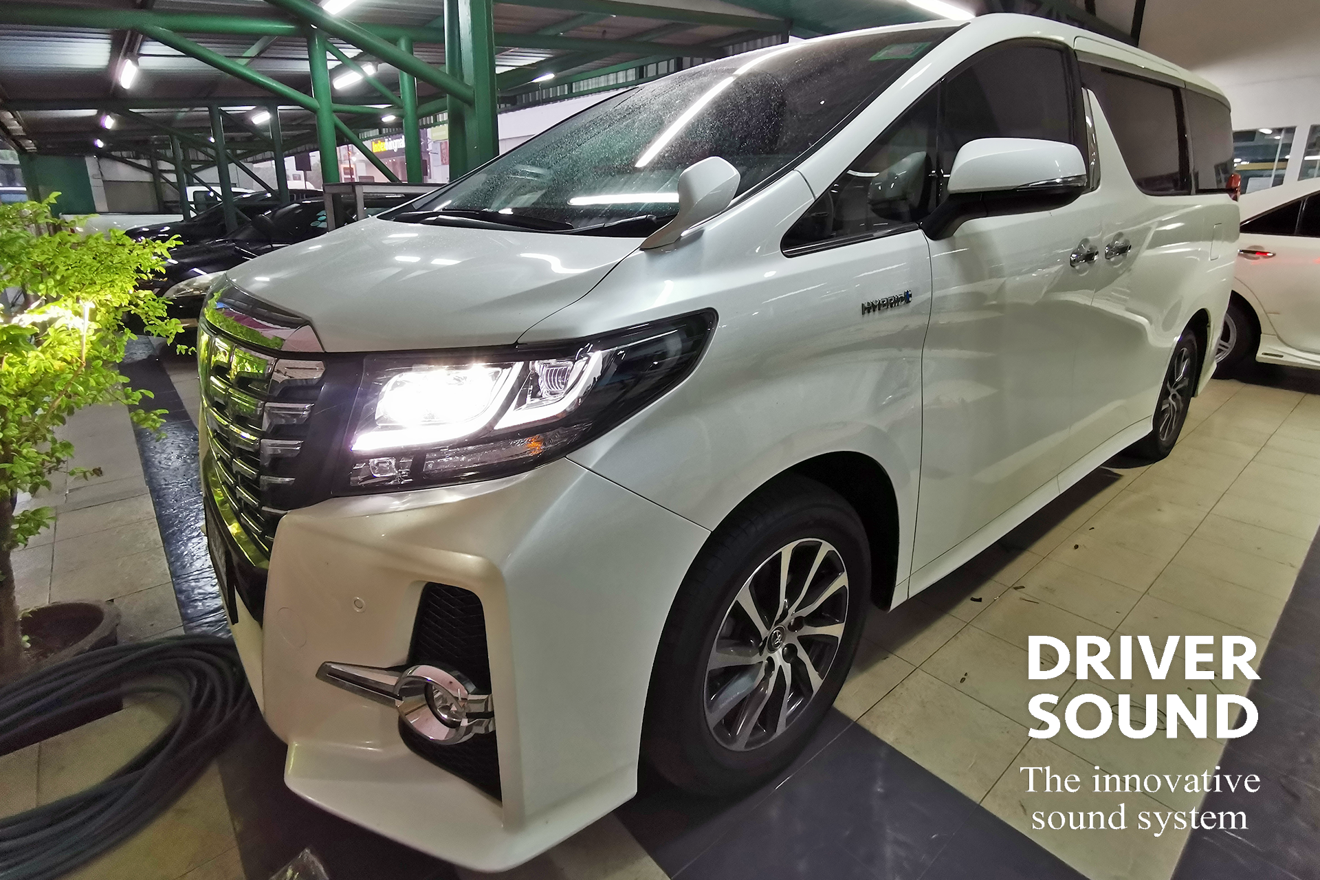 toyota alphard จอ ตรงรุ่น decar audio