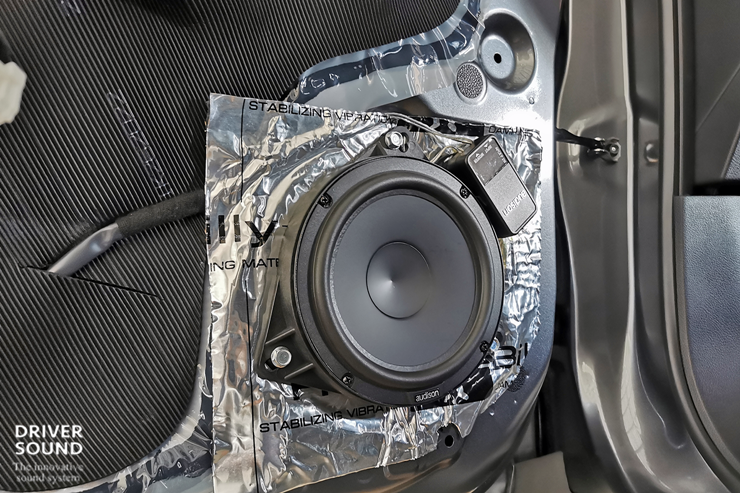 nissan kicks เครื่องเสียง รถยนต์ ลำโพง bassbox
