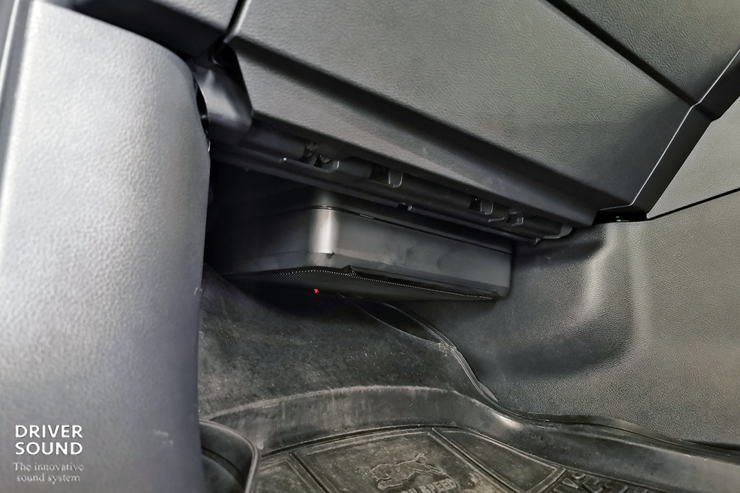 nissan kicks เครื่องเสียง รถยนต์ ลำโพง bassbox