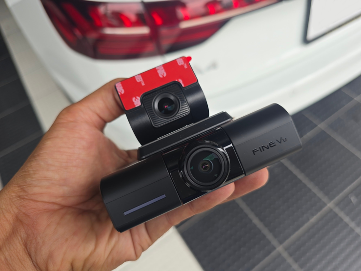 AUDI A4  FINEVU GX4K  ติดตั้งกล้องบันทึก ติดตั้งกล้องรถรังสิต กล้องติดรถยนต์4K  ติดตั้งกล้องรถไม่ตัดต่อ