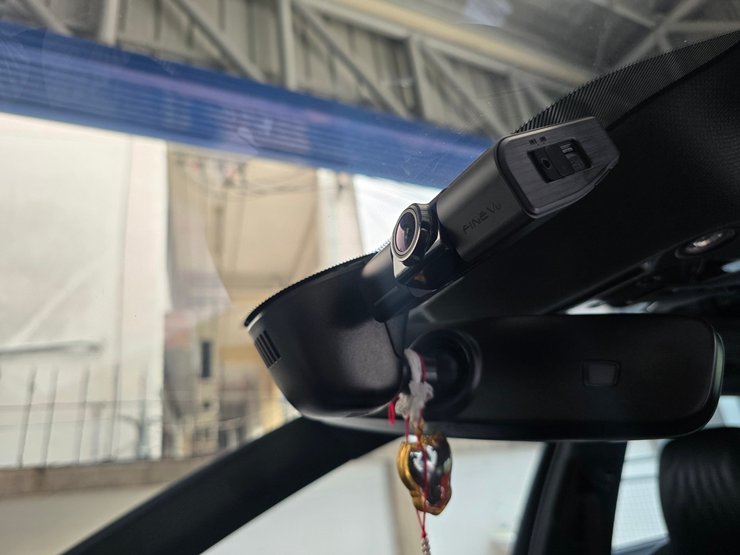 AUDI A4  FINEVU GX4K  ติดตั้งกล้องบันทึก ติดตั้งกล้องรถรังสิต กล้องติดรถยนต์4K  ติดตั้งกล้องรถไม่ตัดต่อ