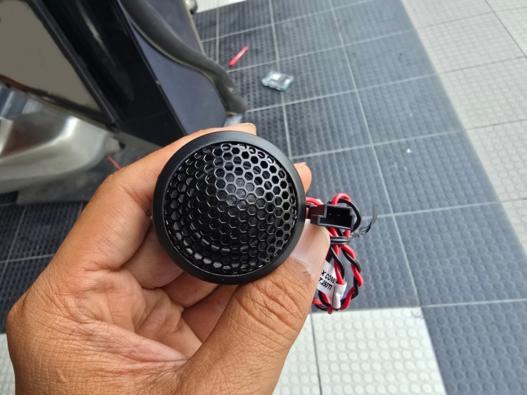 ติดตั้ง เครื่องเสียง รถยนต์ สำหรับ TOYOTA LAND CRUISER PRADO