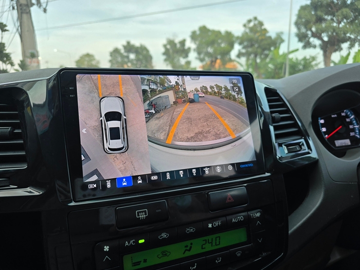 ติดตั้ง เครื่องเสียงรถยนต์ สำหรับ TOYOTA FORTUNER