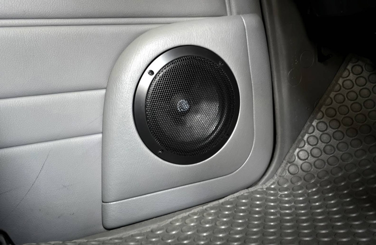 LAND CRUISER 70 เครื่องเสียง จอ กล้อง