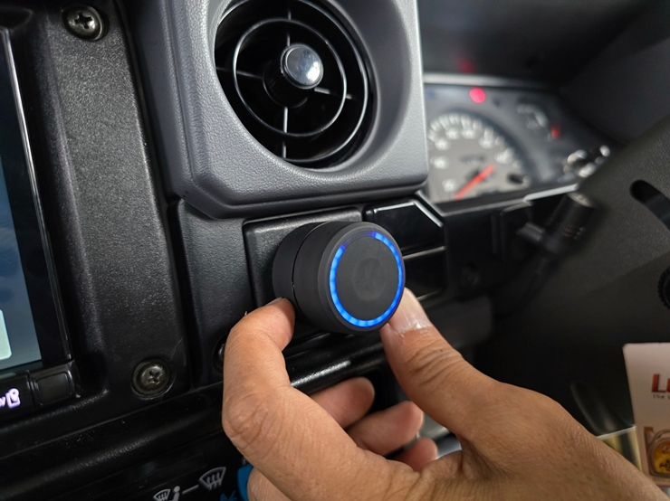 LAND CRUISER 70 เครื่องเสียง จอ กล้อง