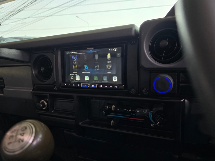 LAND CRUISER 70 เครื่องเสียง จอ กล้อง
