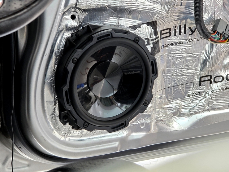 เครื่องเสียงรถ honda jazz ge เปลี่ยนลำโพง อัปเกรดระบบ rockford damp