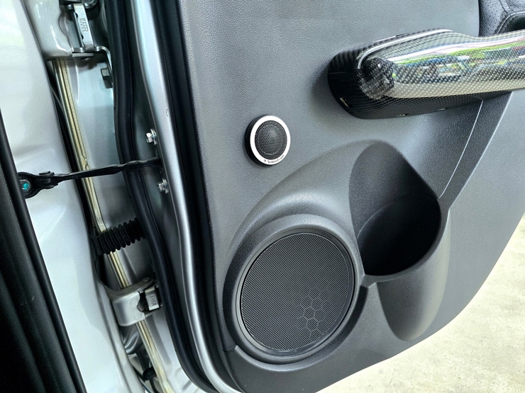 เครื่องเสียงรถ honda jazz ge เปลี่ยนลำโพง อัปเกรดระบบ rockford damp