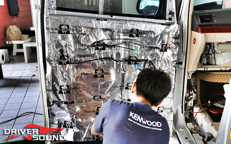 toyota alphard เครื่องเสียง รถยนต์