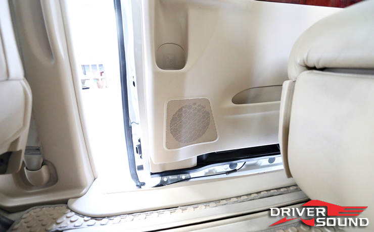 toyota alphard เครื่องเสียง รถยนต์