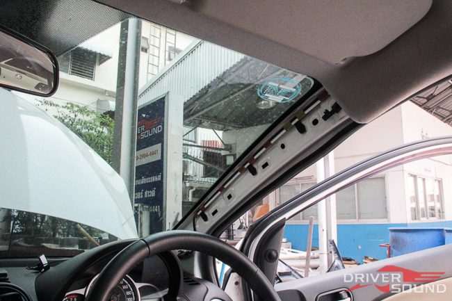 mazda 2 เครื่องเสียง รถยนต์  ลำโพง