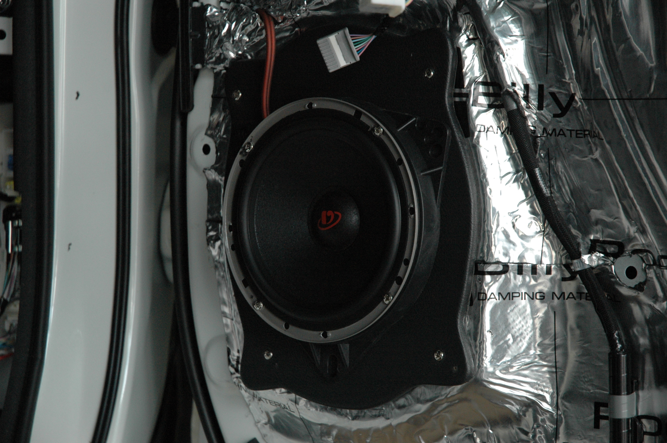 toyota alphard เครื่องเสียง รถยนต์ จอ ตรงรุ่น ระบบเสียง