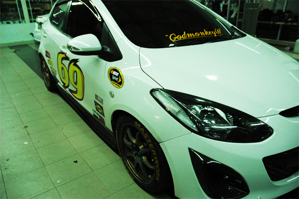 mazda 2 เครื่องเสียง รถยนต์