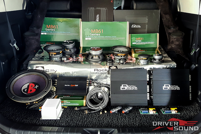PROCESSORE BLACKBOX AMP DIGITAL DISIGNS A4 AMP DIGITAL DISIGNS A2 SUB KENWOOD DB ตู้ SUB แบบปัด ลำโพง TWEETER ROCK-A-BILLY TW11  ลำโพง MID RANGE ROCK-A-BILLY MR31 ลำโพง MID BASS ROCK-A-BILLY MB61 PASSIVE COSOVER DAMPING ROCK-A-BILLY สายสัญญาณ PUREWIRE FUSE PURWIRE สายแบท PURWIRE DC SUPPORT