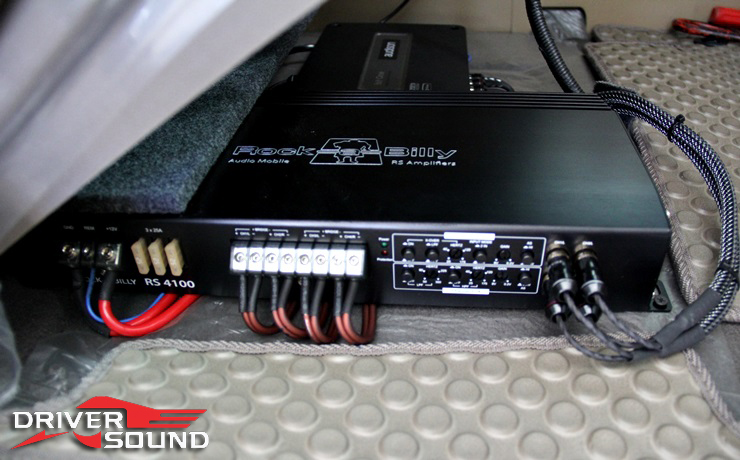  ติดตั้ง POWER AMP ROCK-A-BILLY BAND RS4100 สำหรับ KIA CANIVAL