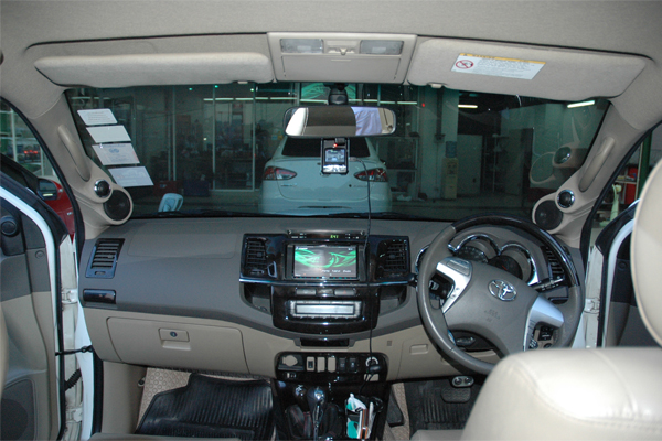 toyota fortuner จอ ตรงรุ่น kenwood ระบบเสียง