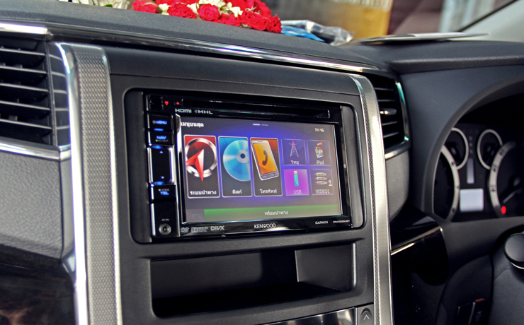 เครื่องเสียง TOYOTA Vellfire front