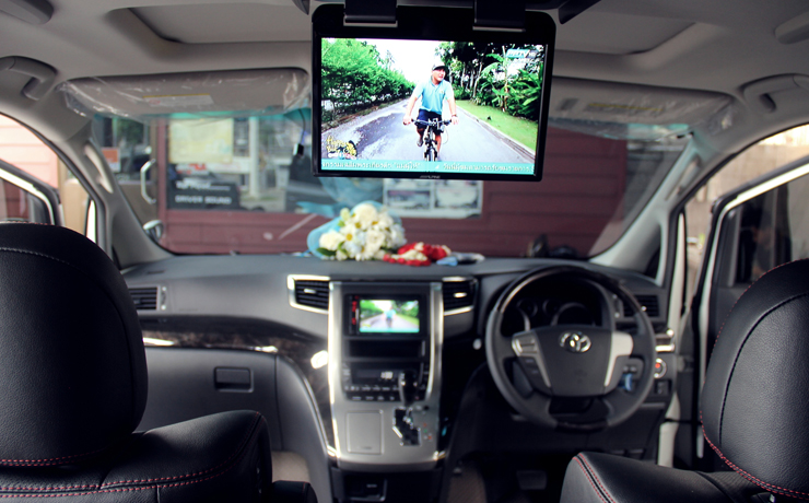 TOYOTA Vellfire จอเพดาน