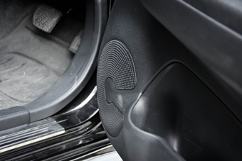 แต่งเครื่องเสียงติดรถยนต์ NISSAN MARCH