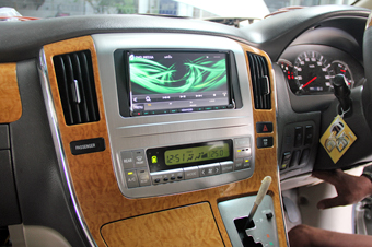 toyota alphard เครื่องเสียง รถยนต์