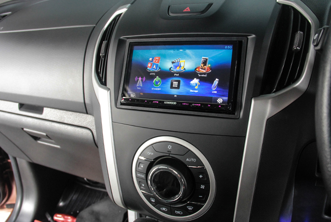 ISUZU MU-X ติดตั้ง เครื่องเล่น จอ ทีวี ดูทีวี ในรถ DIGITAL TV ดิจิตอล KENWOOD DNR8015BT