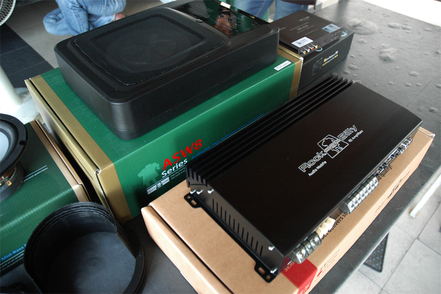 nissan x trail เครื่องเสียง รถยนต์ ลำโพง bassbox
