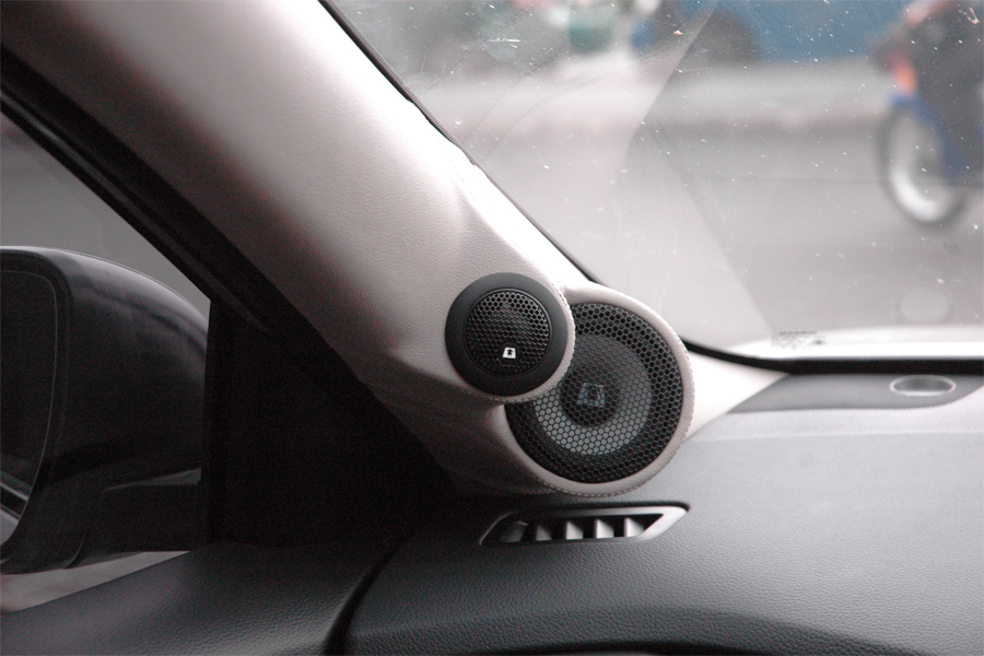 nissan x trail เครื่องเสียง รถยนต์ ลำโพง bassbox