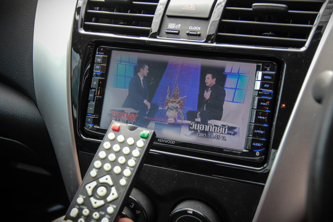 TOYOTA VIOS KENWOOD DDX715WBT ดิจิตอลทีวี digital tv ติดตั้ง เครื่องเสียง เครื่องเล่น