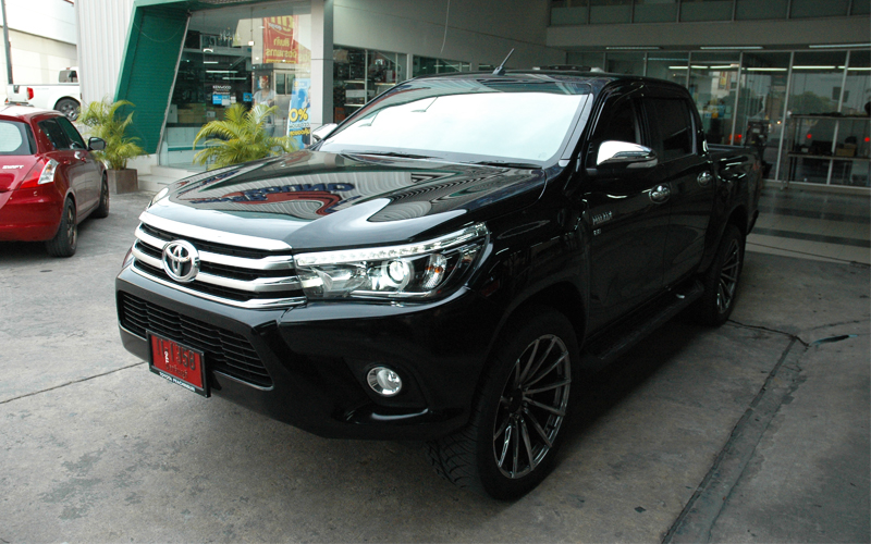 เครื่องเสียง TOYOTA HILUX REVO ลำโพง