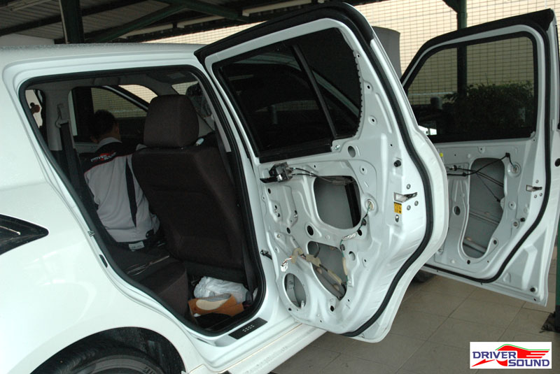 suzuki swift ชุด ลำโพง bassbox
