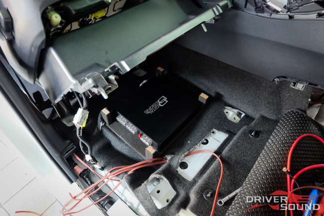 toyota alphard เครื่องเสียง รถยนต์