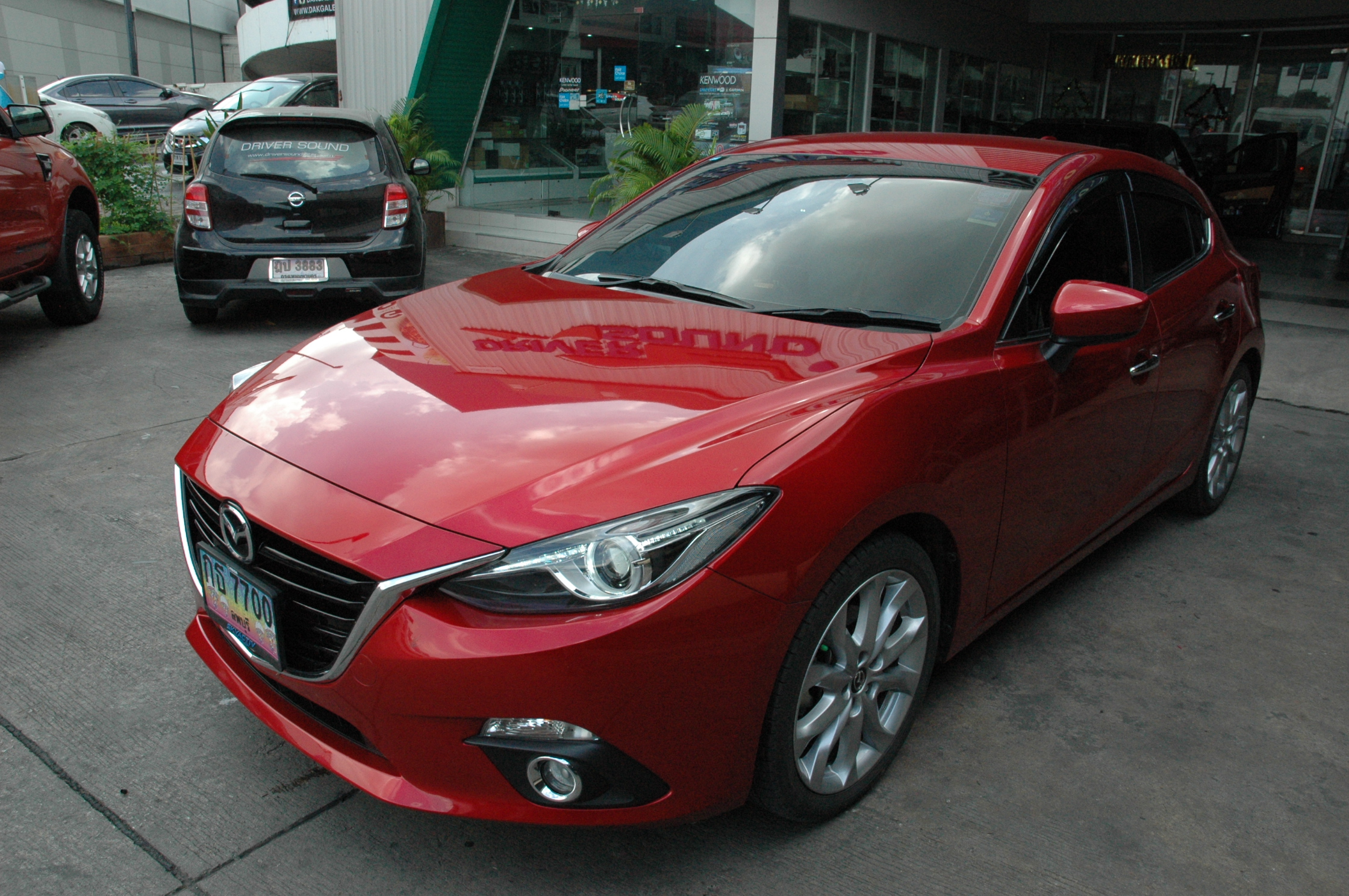 mazda 3 เครื่องเสียง รถยนต์