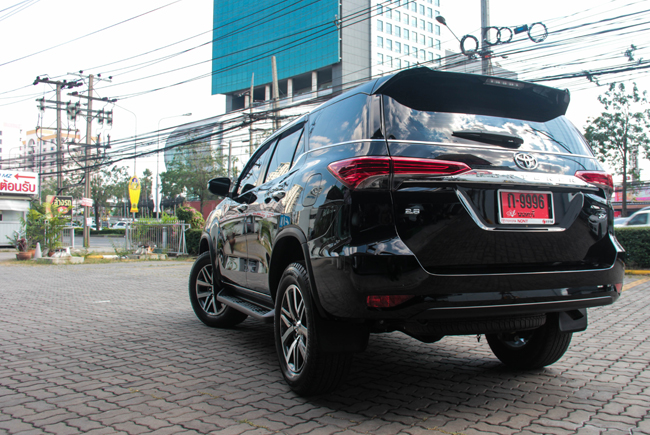 ALL NEW TOYOTA FORTUNER CLUB คลับ เครื่องเสียง ติดตั้ง