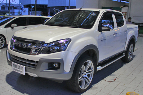 d max เครื่องเสียง รถยนต์