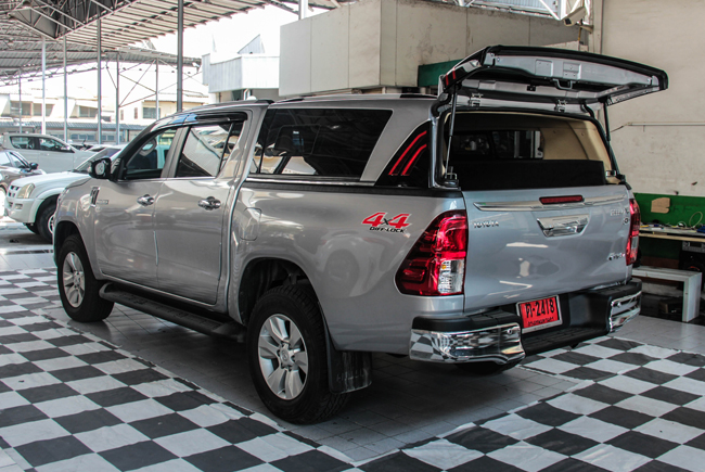 TOYOTA HILUX REVO กล้อง 360 องศา รอบคัน